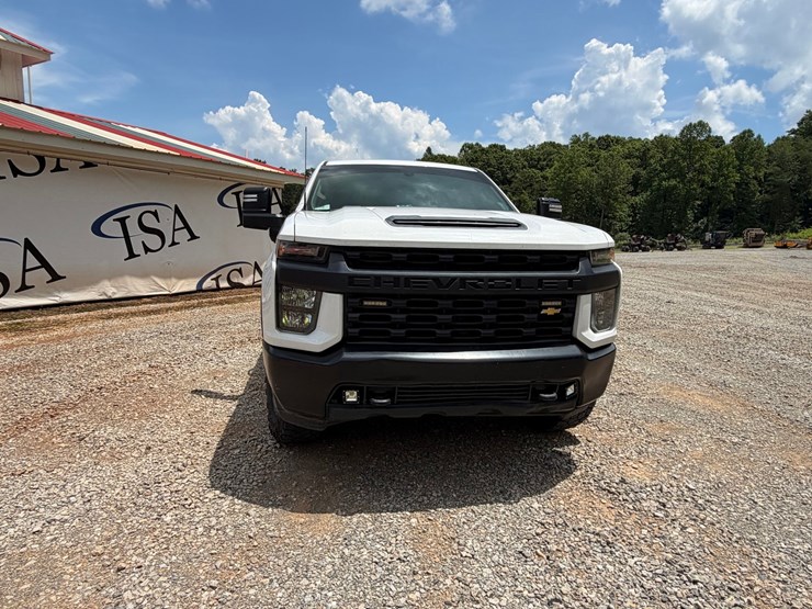 2020-chevrolet-3500hd-image-9
