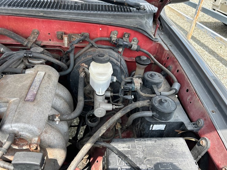 1996-toyota-tacoma-image-40