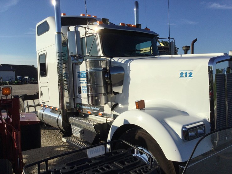 2006-kenworth-w900-image-2