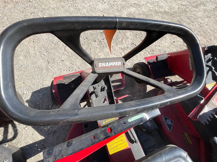 #2110-•-snapper-28"-rear-engine-lawn-mower-image-14