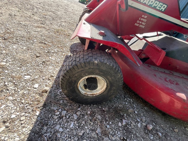 #2108-•-snapper-33"-riding-mower-image-11