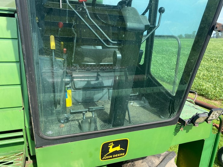 john-deere-4420-combine-image-86