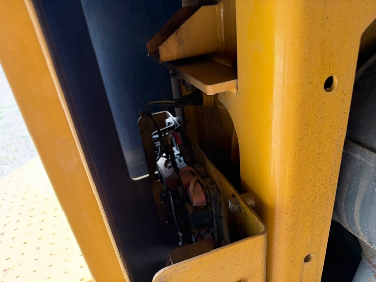 caterpillar-930h-image-50