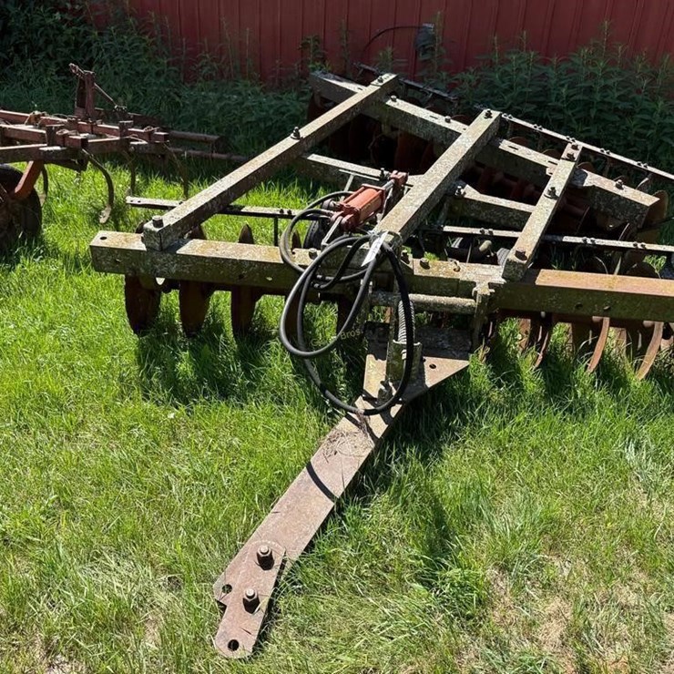 JOHN DEERE 9