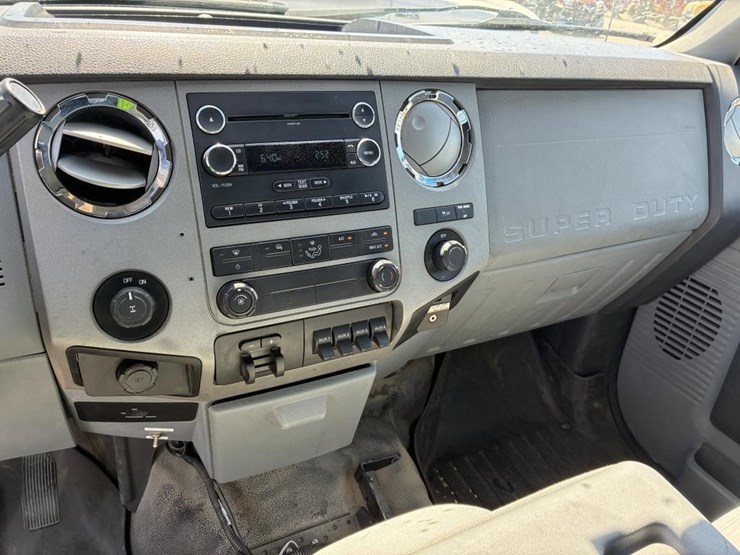 2011-ford-f250-image-17