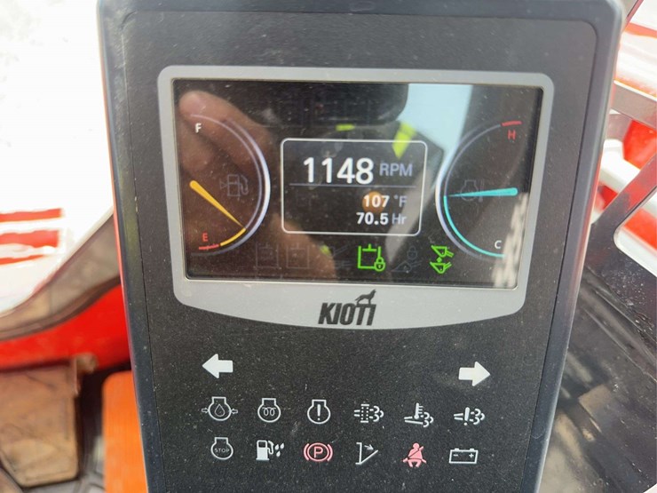 2024-kioti-tl750-image-30