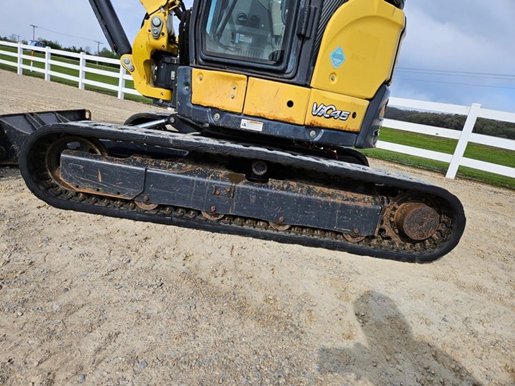 yanmar-vio45-image-17