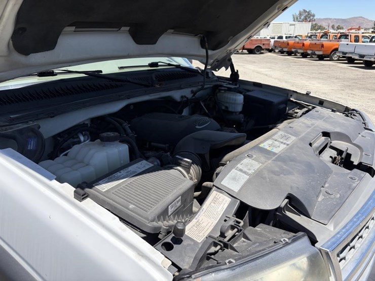 2005-chevrolet-silverado-2500-image-9
