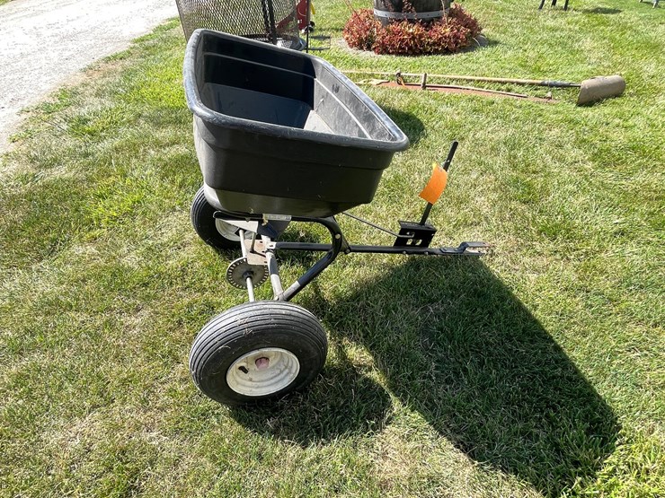 #2158-•-agri-fab-pull-behind-yard-spreader-image-3