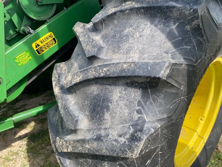 john-deere-4420-combine-image-60