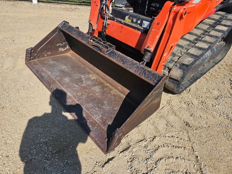 2019-kubota-svl65-2-image-9