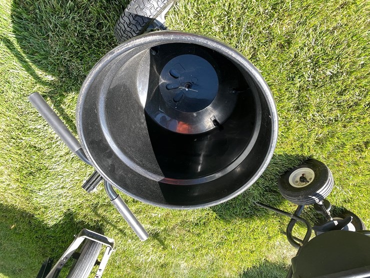 #2156-•-brinly-yard-spreader-image-4