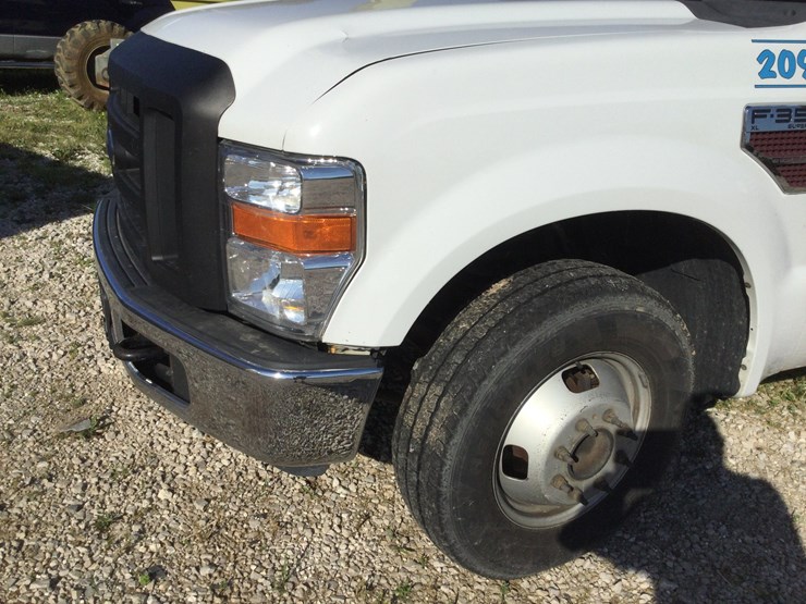 2008-ford-f350-image-4