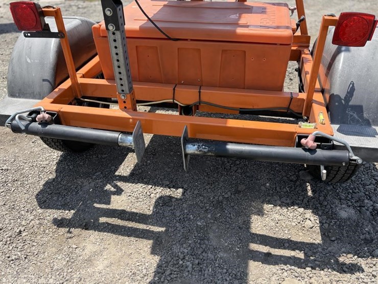 2013-vermac-arrow-board-trailer-image-12