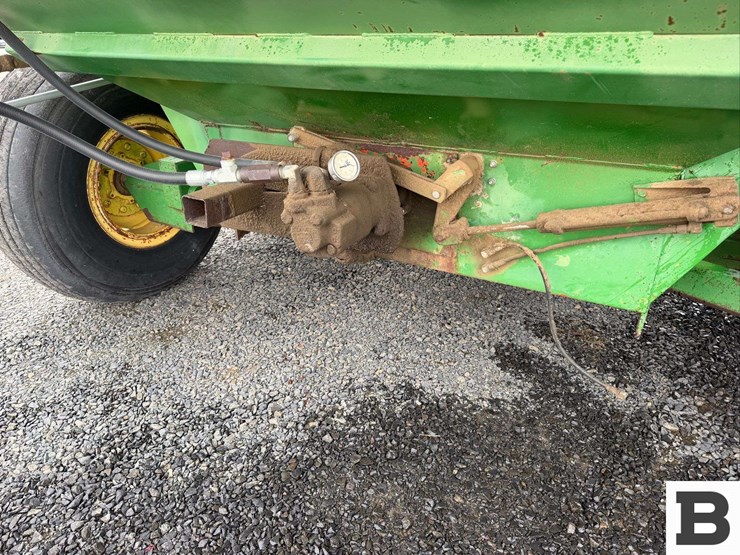 john-deere-650-image-23
