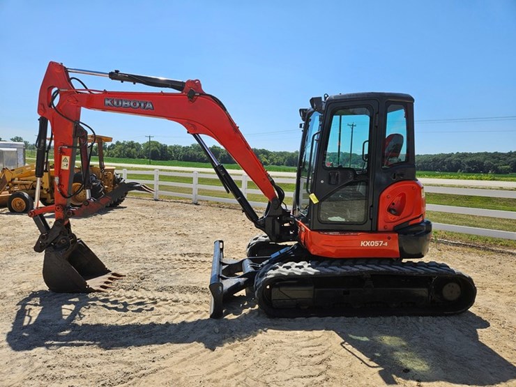 kubota-kx057-4-image-2