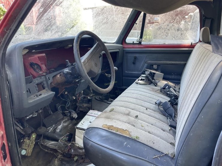 1993-dodge-ram-truck-image-9