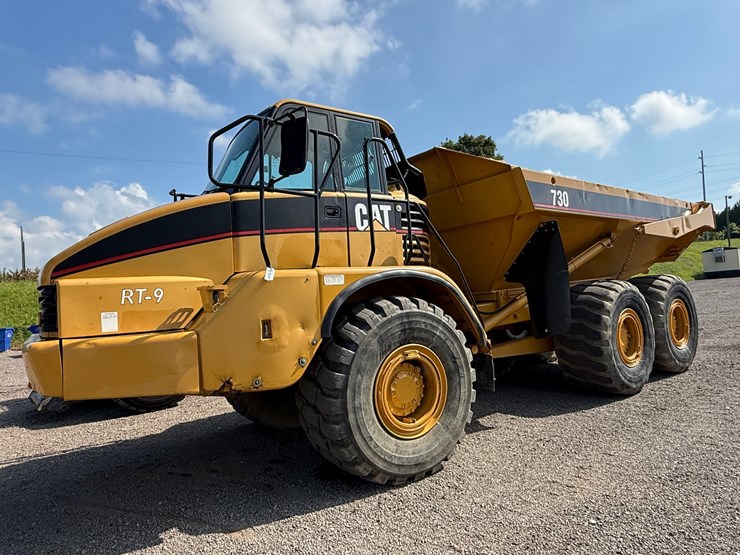 caterpillar-730-image-1
