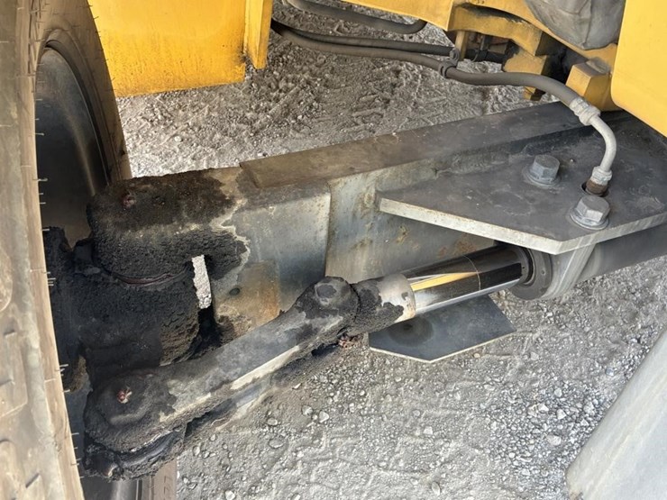 2006-komatsu-fd100-7-image-15