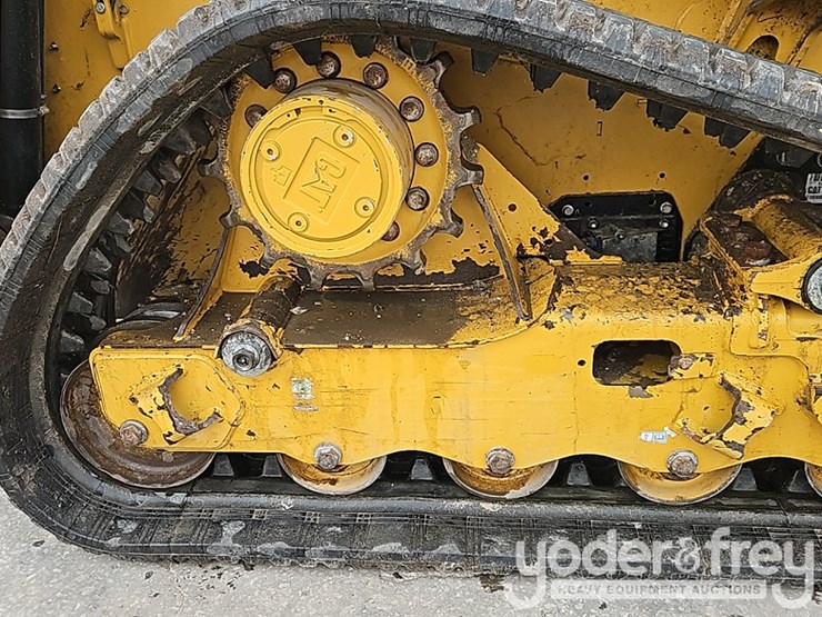 2025-caterpillar-255-image-9