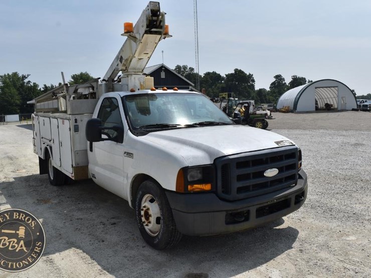 2006-ford-f350-sd-xl-image-26
