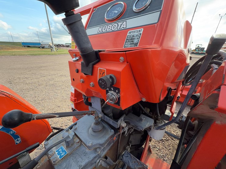 kubota-l2350-image-17