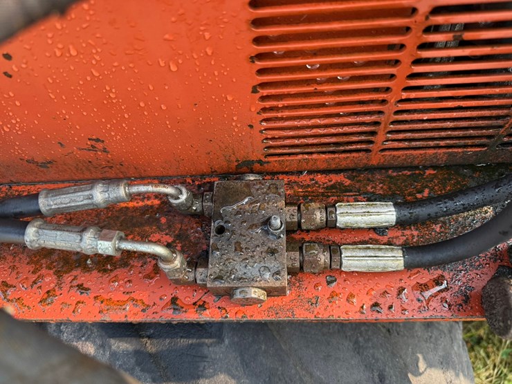 ditch-witch-350sx-image-14