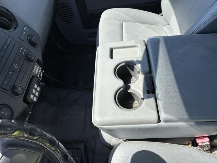 2011-ford-f250-xl-image-21