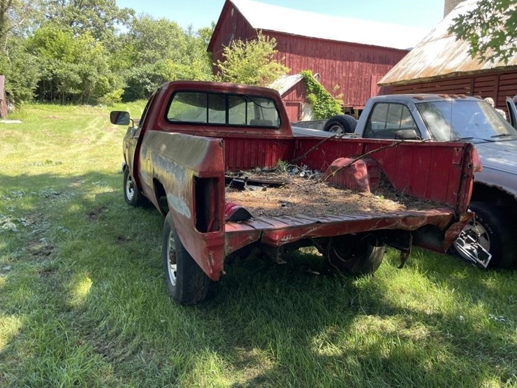 1993-dodge-ram-truck-image-8