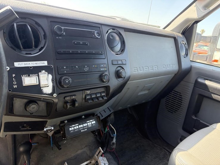 2014-ford-f350-xl-image-15