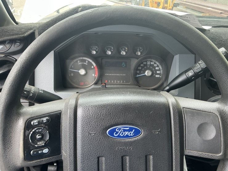 2016-ford-f550-image-22