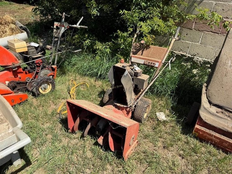 mtd-snowblower-image-3