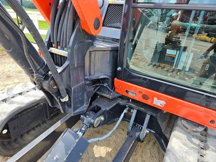 2022-kubota-kx080-4-image-16