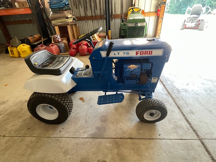 ford-tractor-image-4