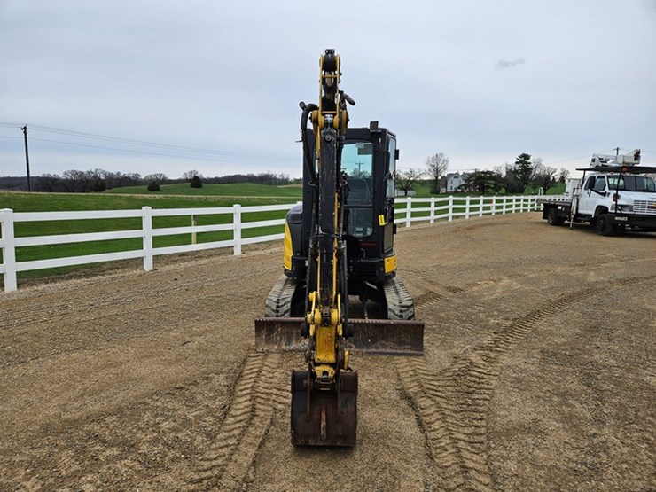 yanmar-vio35-image-8