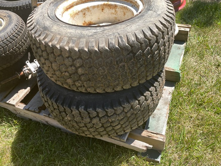 #2182-•-pallet-of-lawn-tractor-tires-image-7