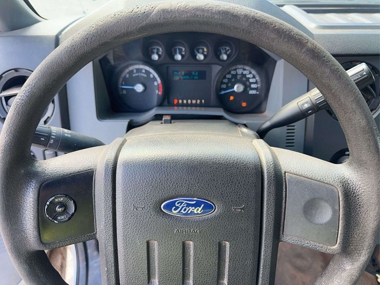 2016-ford-f250-xl-image-26