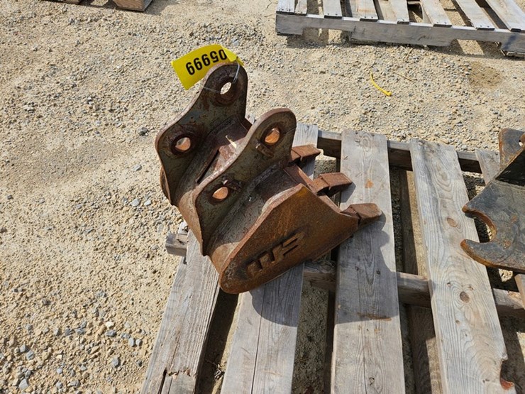 2011-wacker-neuson-1404-image-5