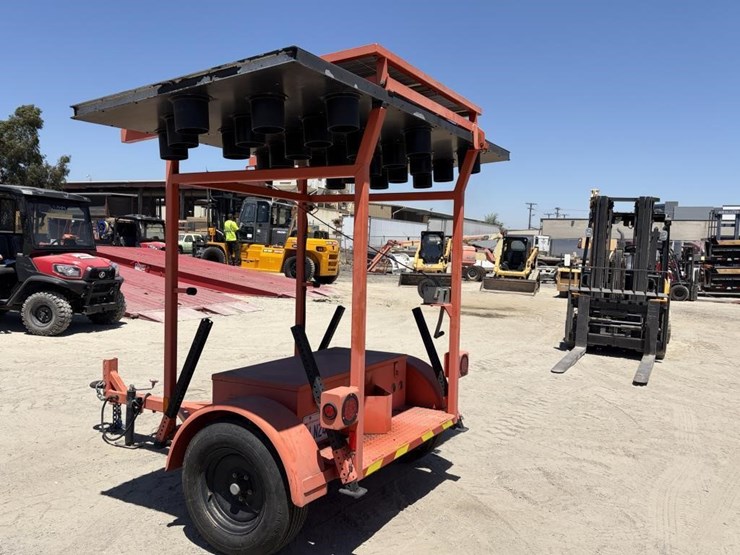 2011-myers-and-sons-hi-way-safety-arrowboard-trail-image-3