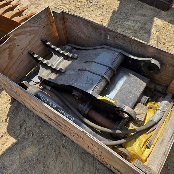 KUBOTA KX080
