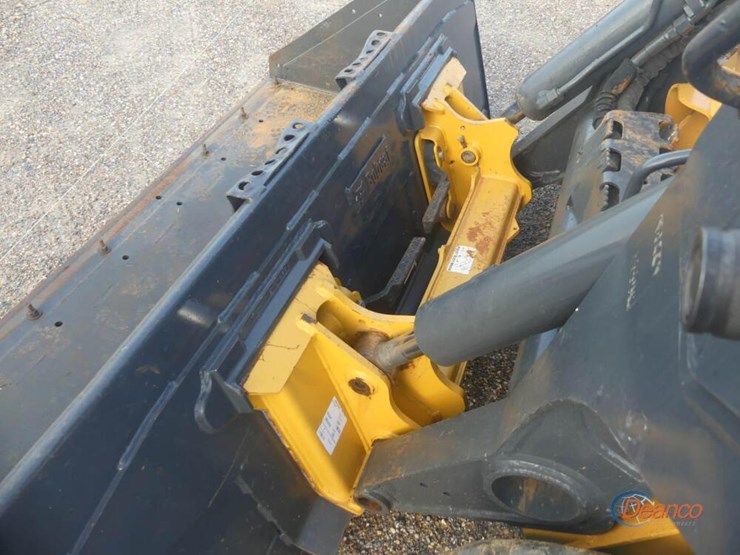 2019-deere-331g-image-5