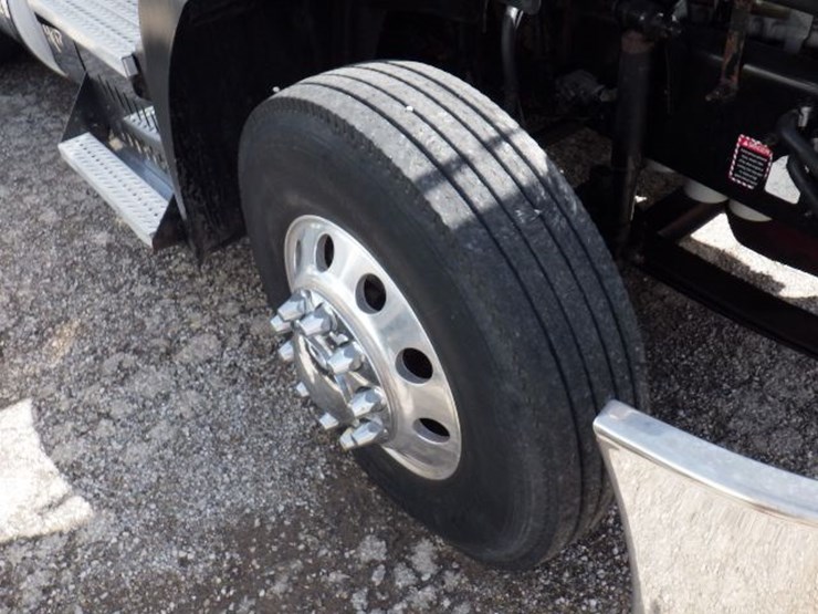 2013-mack-pinnacle-cxu613-image-21