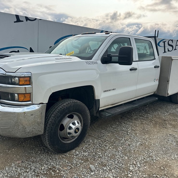 2017 CHEVROLET 3500HD