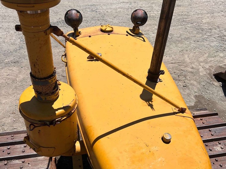 caterpillar-d6-image-19