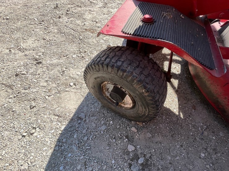 #2110-•-snapper-28"-rear-engine-lawn-mower-image-6