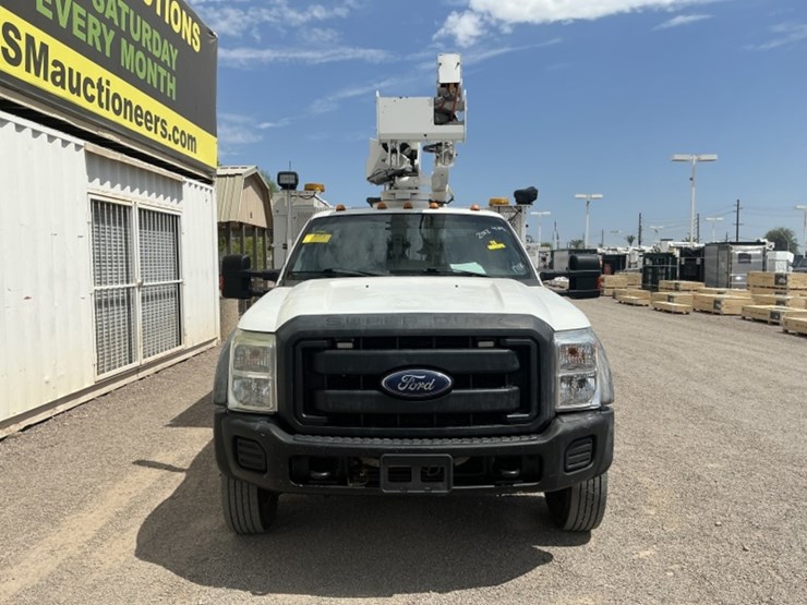 2012-ford-f550-image-3