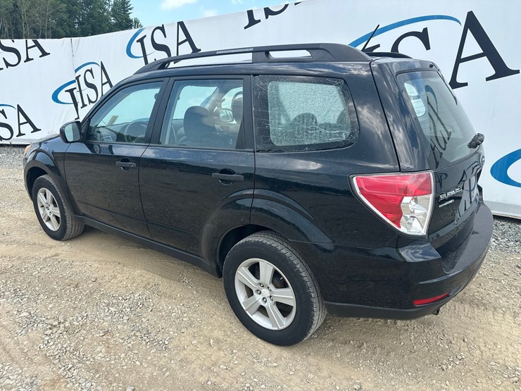 2010-subaru-forester-image-3