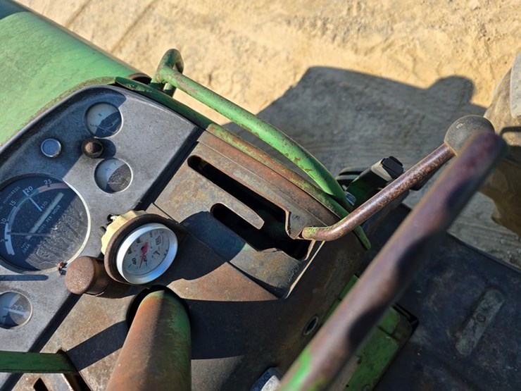 john-deere-4020-image-22