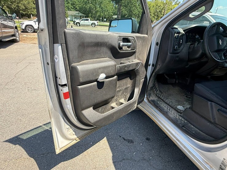 2021-chevrolet-silverado-1500-image-47