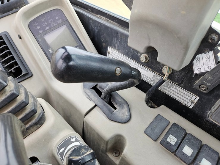 yanmar-vio35-image-32